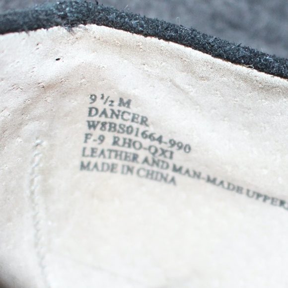 Tommy Hilfiger, Suede flats w/ satin bow - Picture 8 of 10